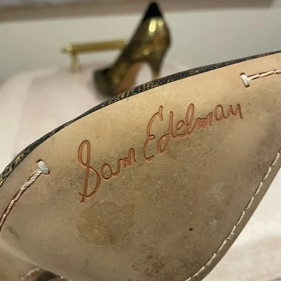 Sam Edelman Black and Gold Heels - Picture 6 of 7